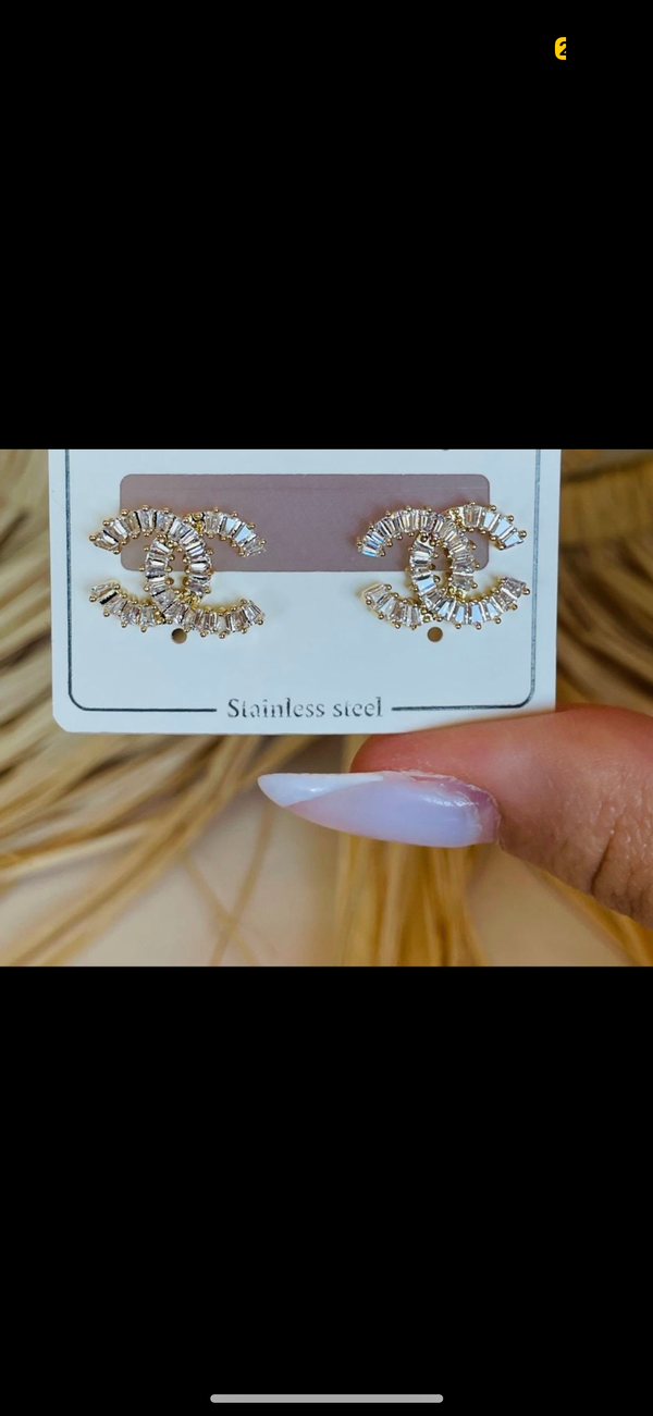 Boucles d’oreilles INTI