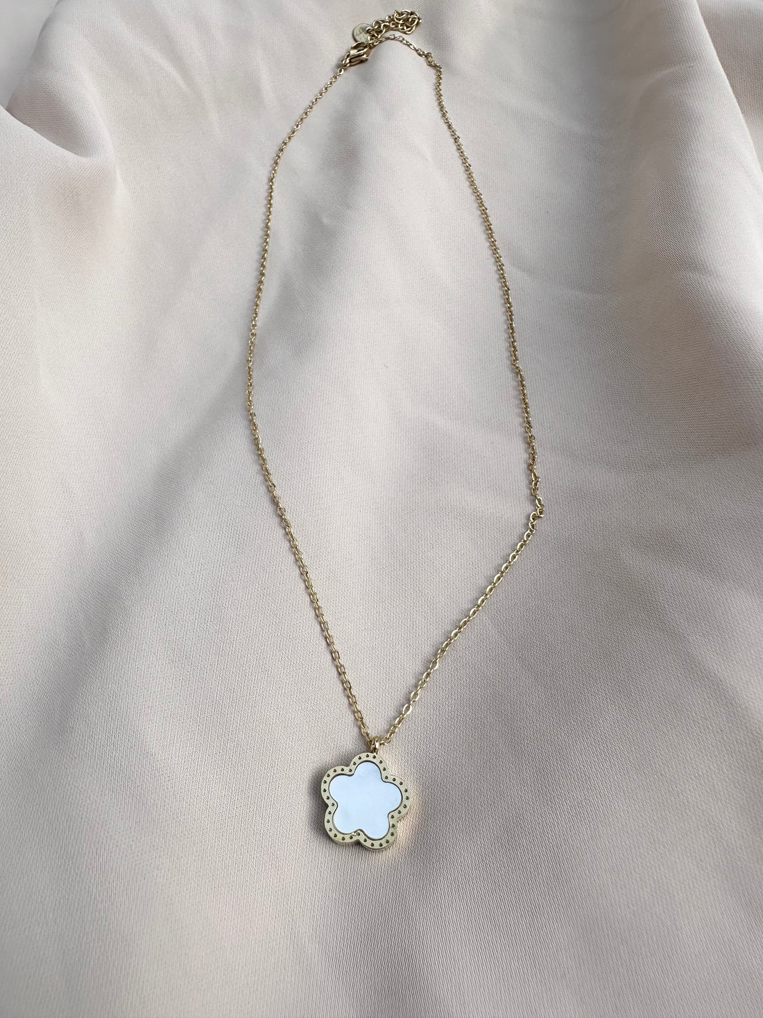 Collier AMEE